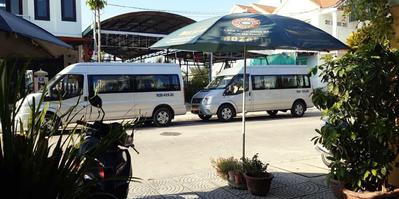 Dòng xe 16 chỗ Ford Transit